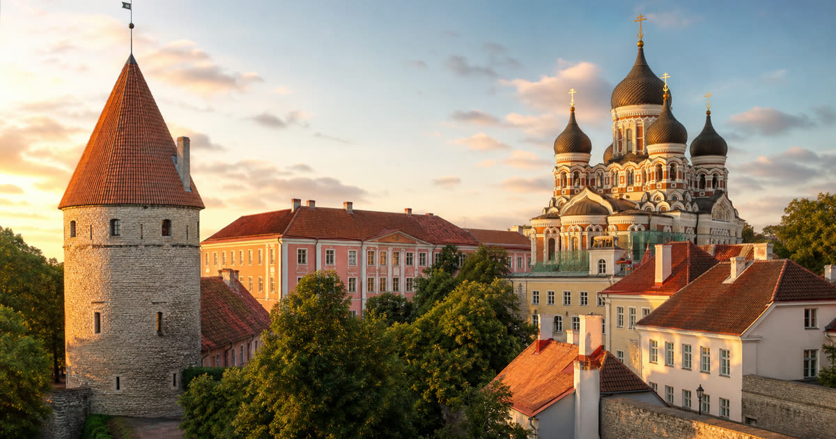 Tallinn Medievale: Castelli, Torri e Piazze